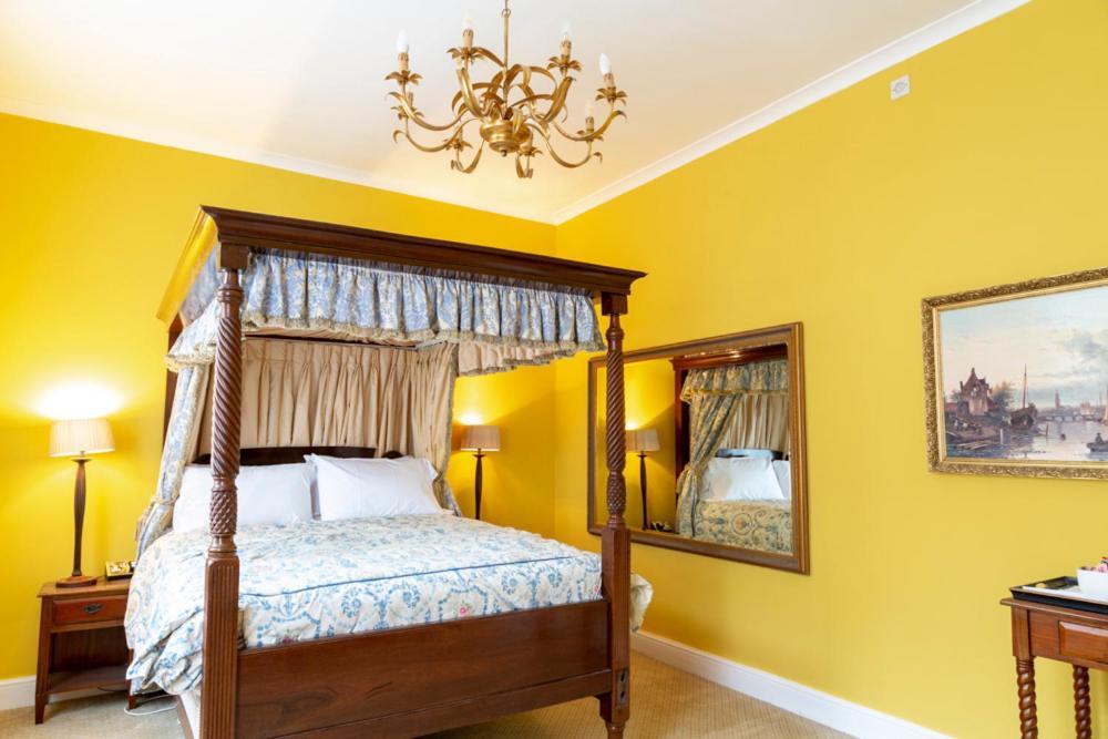 Angel And Royal Hotel Grantham Extérieur photo