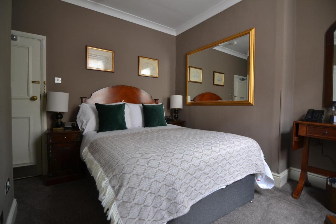 Angel And Royal Hotel Grantham Extérieur photo