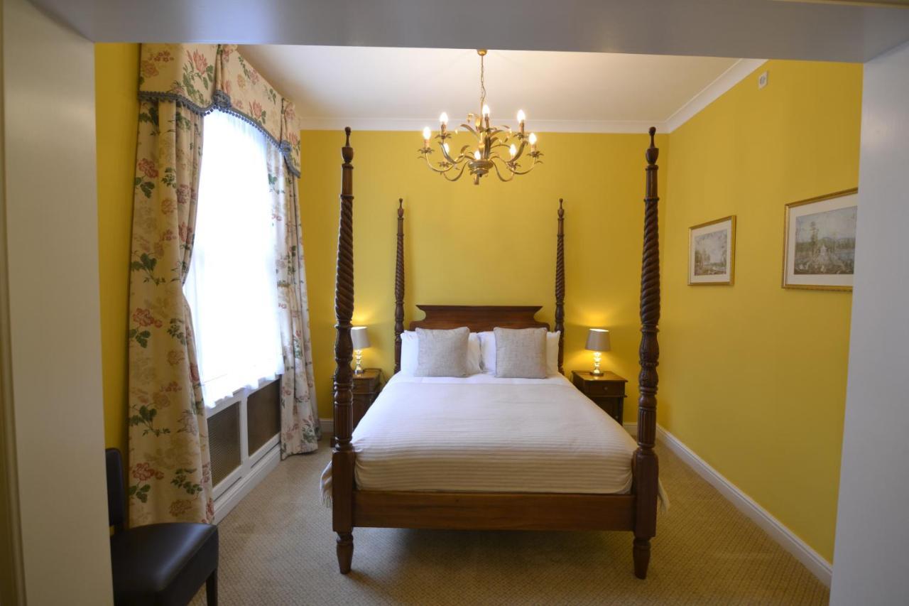 Angel And Royal Hotel Grantham Extérieur photo